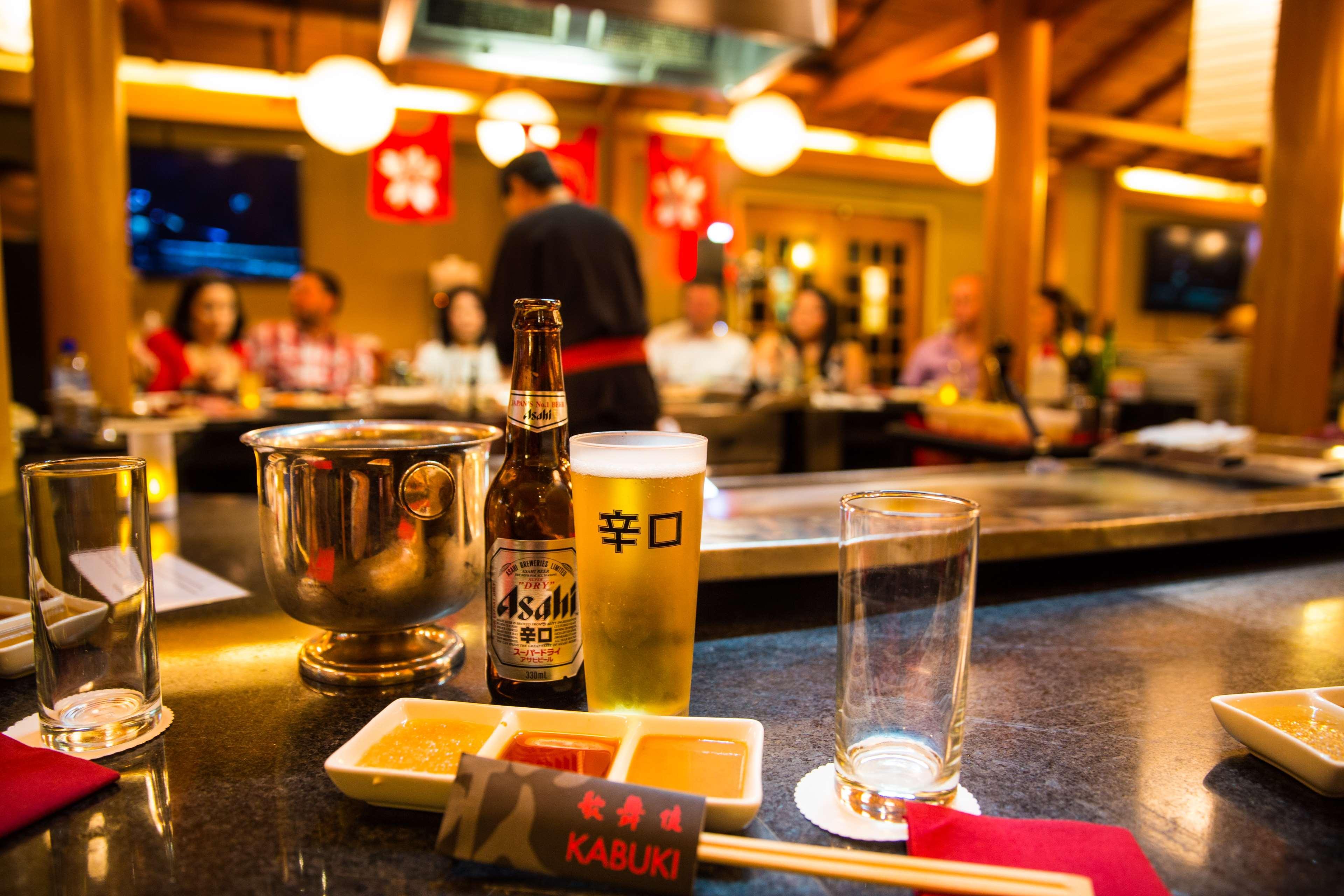 Stamford Plaza Brisbane Hotel Luaran gambar Beer in a Japanese restaurant