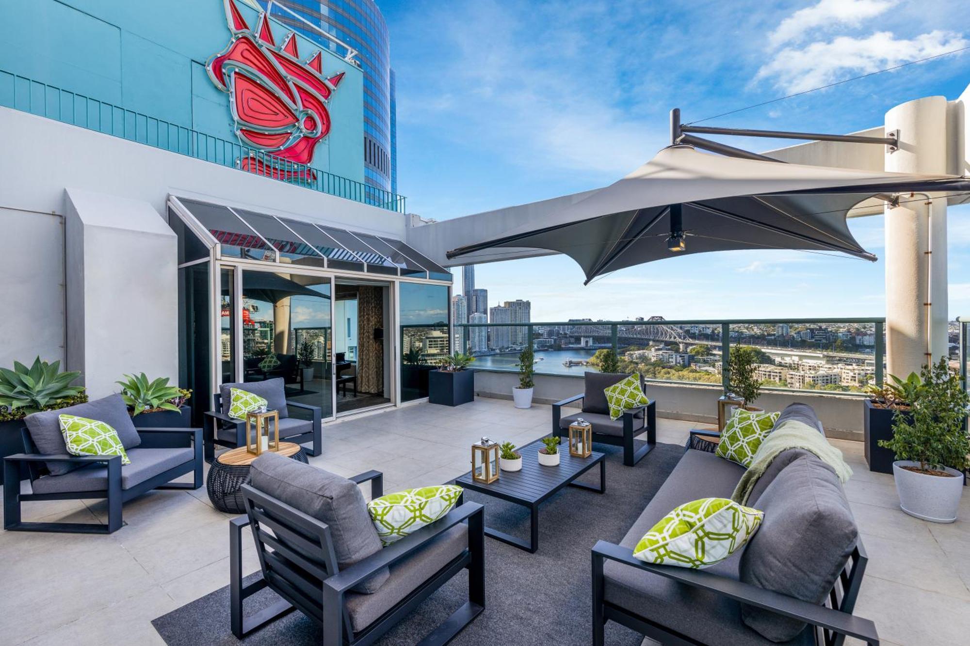 Stamford Plaza Brisbane Hotel Luaran gambar The rooftop bar at the Hotel
